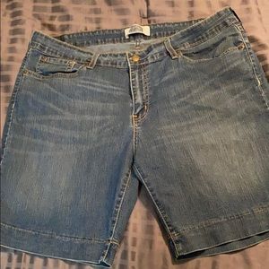 Signature by Levi’s denim shorts